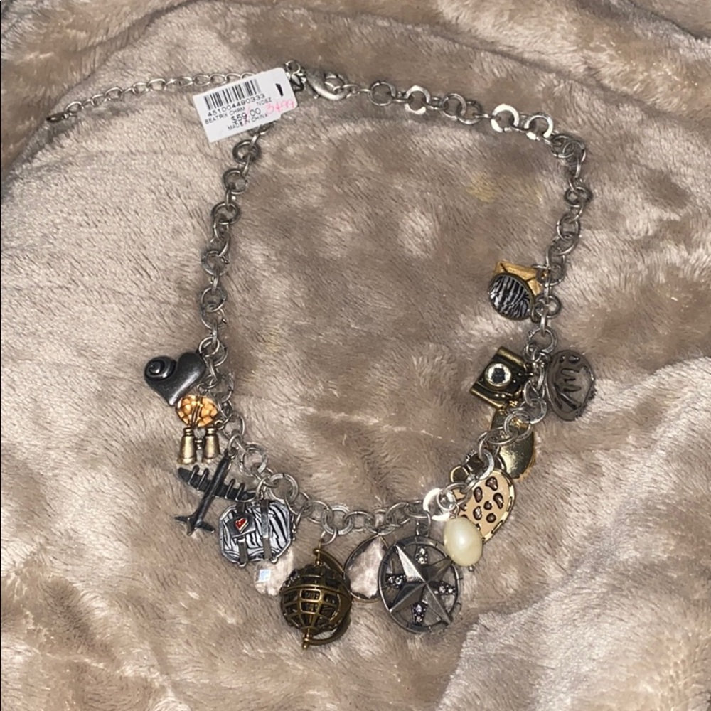 Chico’s travel necklace